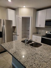 5832 Ocean Isle Dr in Nokomis, FL - Building Photo - Building Photo