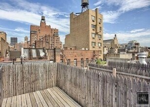 E 28TH ST., Unit 5B in New York, NY - Foto de edificio - Building Photo