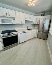 211 E Ohio St, Unit 1215 in Chicago, IL - Foto de edificio - Building Photo