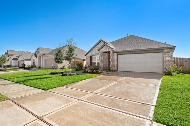 5010 Lavaridge Dr in Richmond, TX - Building Photo - Building Photo