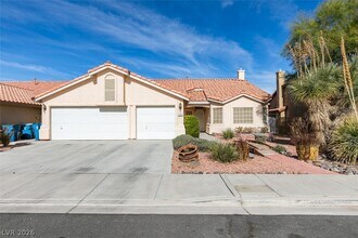 5312 Sly Fox Ct in Las Vegas, NV - Building Photo - Building Photo
