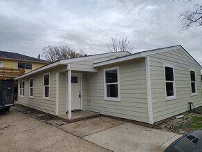 6603 Narcissus St, Unit Home in Houston, TX - Building Photo - Building Photo