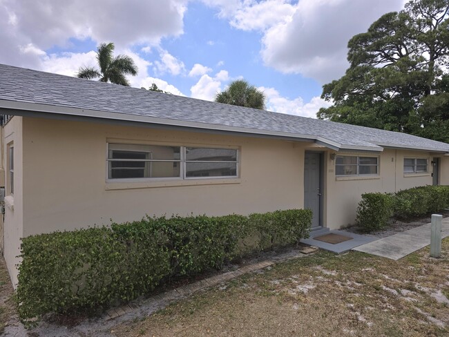 5108 Michigan Ave in West Palm Beach, FL - Building Photo - Building Photo