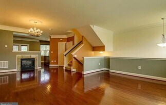 2637 Glenriver Way in Woodbridge, VA - Building Photo