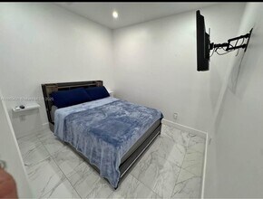 1309 NW 55th Terrace-Unit -B in Miami, FL - Building Photo - Building Photo