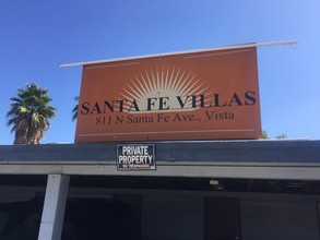 Santa Fe Villas in Vista, CA - Foto de edificio - Building Photo