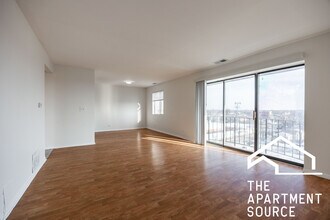 2300 N Harlem Ave in Elmwood Park, IL - Building Photo - Building Photo