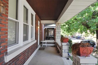 5842 Goener Ave, Unit Downstairs in St. Louis, MO - Foto de edificio - Building Photo