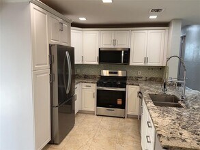 1498 SW 47th Ter in Fort Lauderdale, FL - Building Photo - Building Photo