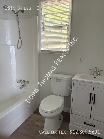 1319 Stiles Ave in Savannah, GA - Building Photo - Building Photo