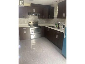 3254 E 6th Ave in Vancouver, BC - Building Photo
