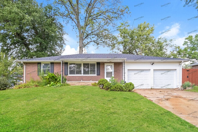 property at 927 Olympia Dr