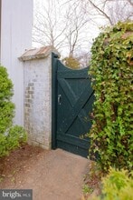 21933 Foxcroft Rd in Middleburg, VA - Building Photo - Building Photo