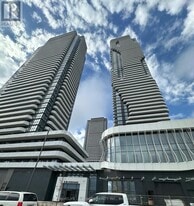 28 Interchange Wy in Vaughan, ON - Building Photo