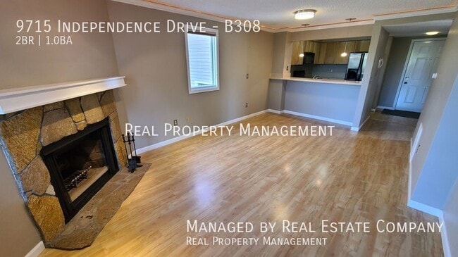 9715 Independence Dr in Anchorage, AK - Building Photo - Building Photo