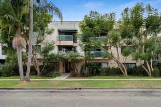 1144 12th Street in Santa Monica, CA - Building Photo - Building Photo