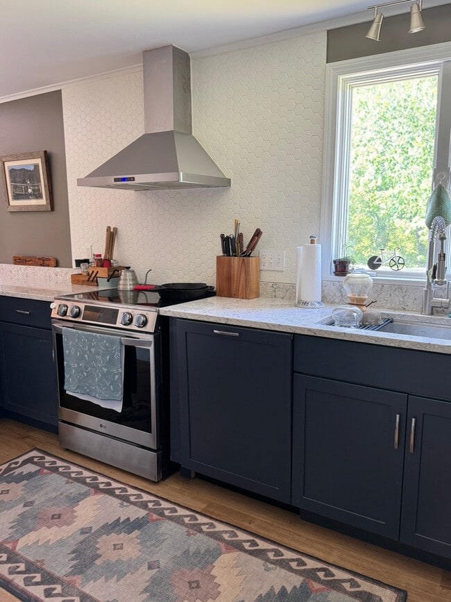 27 Seaview Terrace in Belfast, ME - Building Photo - Building Photo