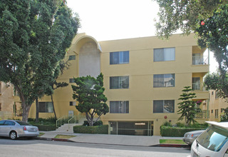 124 N Clark Dr in Beverly Hills, CA - Foto de edificio - Building Photo