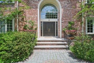 181 Chestnut St in Englewood Cliffs, NJ - Building Photo - Building Photo