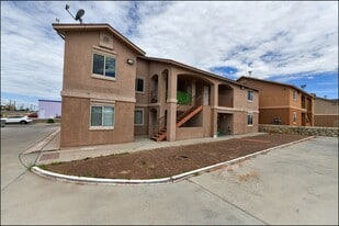 3404 Blue Earth Ln in El Paso, TX - Building Photo