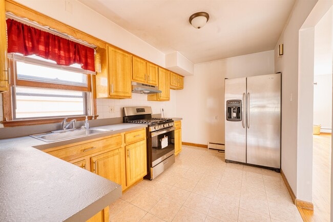 17 Miller St in Jersey City, NJ - Building Photo - Building Photo