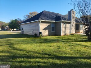 108 Duxbury Ct in Bonaire, GA - Building Photo - Building Photo