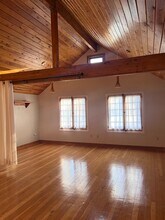 1506 Emerald Dr, Unit Studio Apartment w garage in Hartford, WI - Building Photo - Building Photo