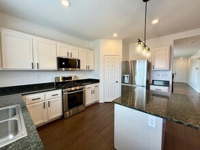 3445 Conterra Park Ave in North Las Vegas, NV - Building Photo - Building Photo