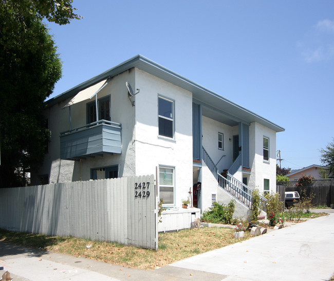 2429 San Pablo Ave in Berkeley, CA - Building Photo - Building Photo