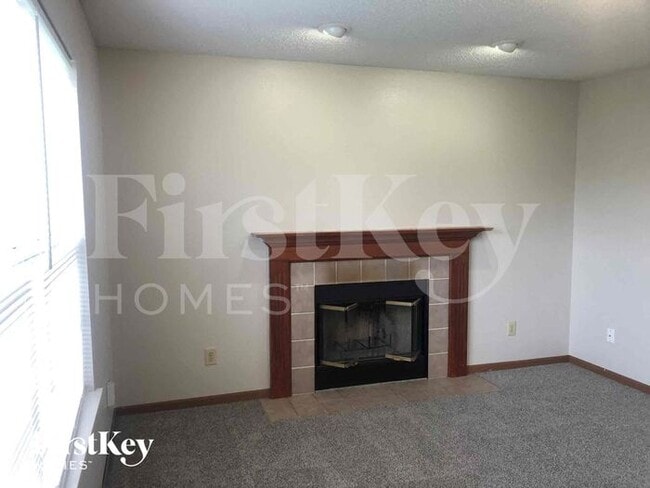 6602 Hazelhatch Dr in Indianapolis, IN - Building Photo - Building Photo