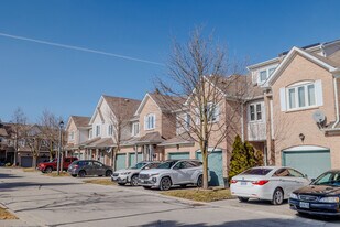 55 Barondale Dr in Mississauga, ON - Building Photo