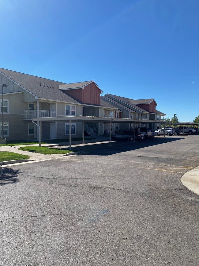 828 N Gurley Ave, Unit 100 in Gillette, WY - Building Photo - Building Photo