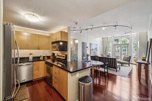 88 King St in San Francisco, CA - Building Photo
