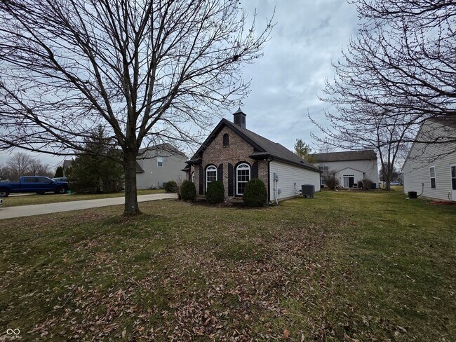 1856 Copeland Farms Dr in Greenfield, IN - Building Photo - Building Photo