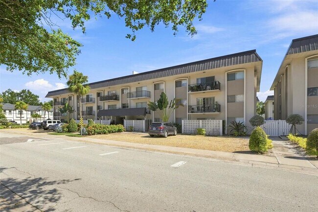 property at 4606 W Gray St