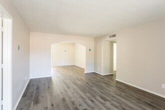 9103 N 63rd Ln in Glendale, AZ - Building Photo - Building Photo
