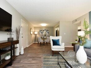 The Harper in Louisville, KY - Building Photo - Building Photo