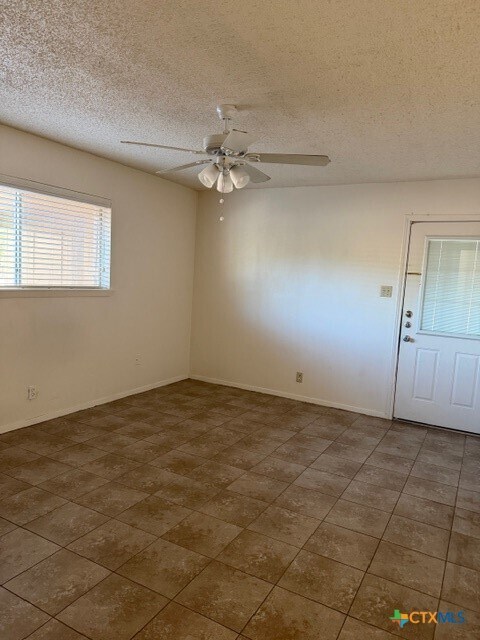 1514 Shannon Cir in New Braunfels, TX - Building Photo