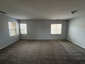 10405 Grizzly St in Bakersfield, CA - Building Photo - Building Photo