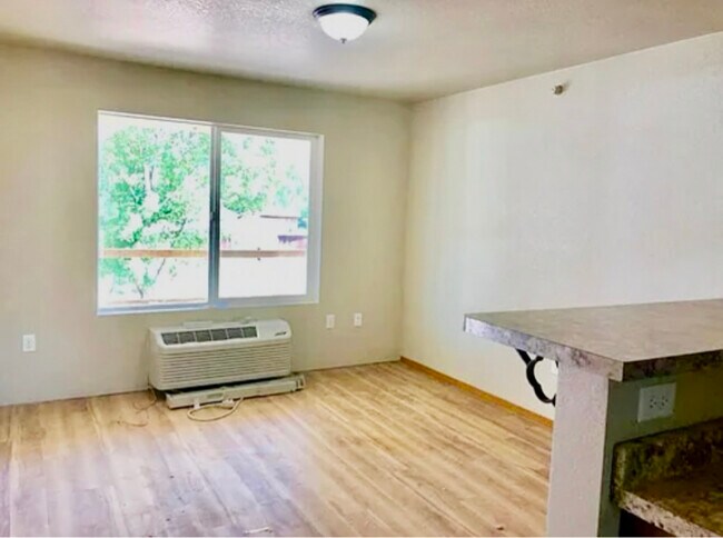 1821 Wyoming St in Missoula, MT - Building Photo - Building Photo