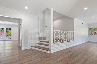 11555 Duque Dr in Los Angeles, CA - Building Photo - Building Photo