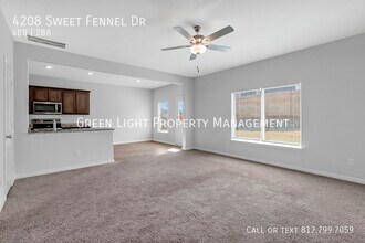 4208 Sweet Fennel Dr in Dallas, TX - Building Photo - Building Photo