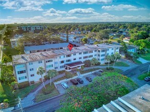 55 Harbor View Ln in Belleair Bluffs, FL - Building Photo - Building Photo