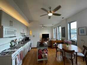 1237 N Noble St in Chicago, IL - Building Photo - Building Photo
