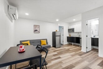 719 Smith Ave, Unit Olga in San Marcos, TX - Building Photo - Building Photo