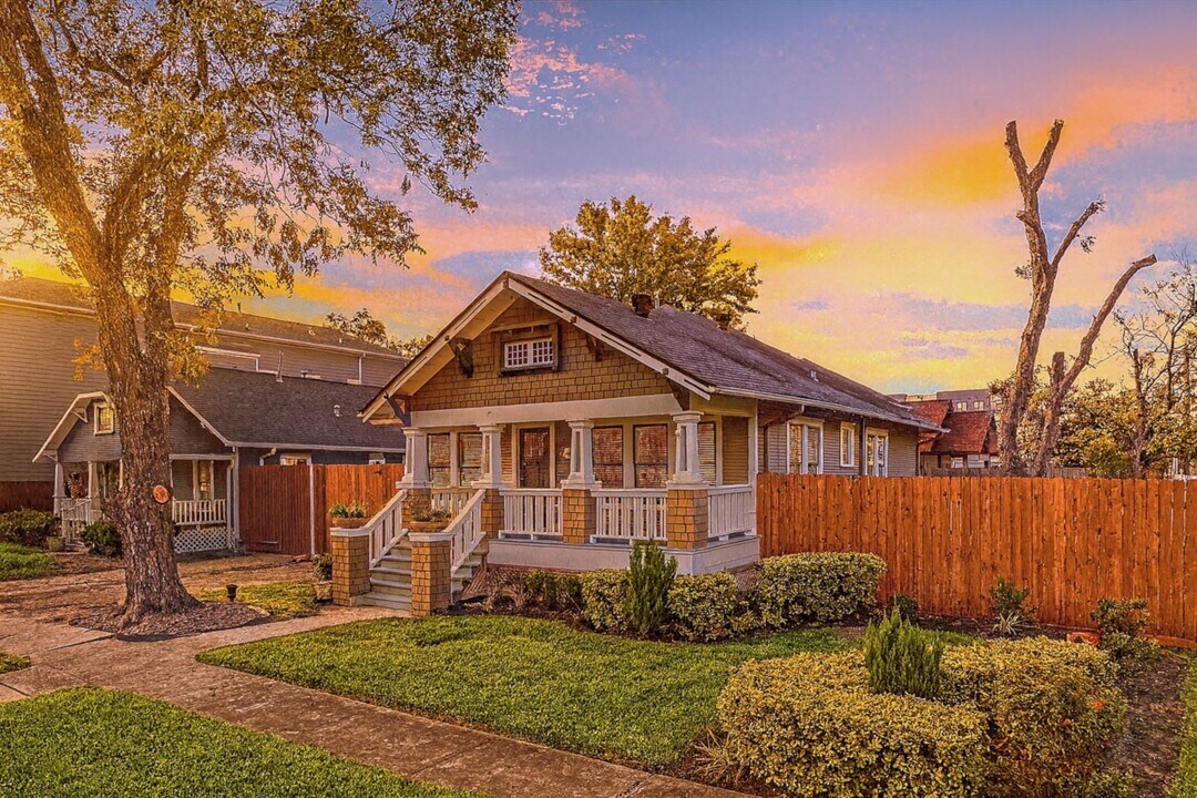 601 W 18th St in Houston, TX - Building Photo