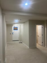 169-17 70th Ave in Fresh Meadows, NY - Foto de edificio - Building Photo