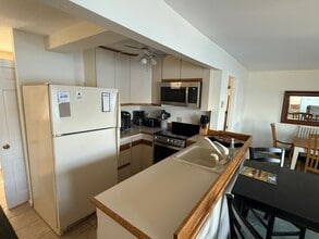 95 Neal Shore Rd in Meredith, NH - Building Photo - Building Photo