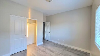 1400 Star Rd in Pahrump, NV - Foto de edificio - Building Photo