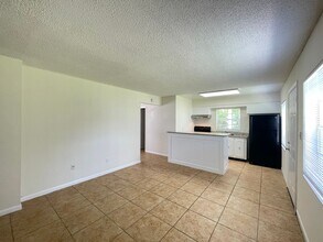 5254 Davisson Ave in Orlando, FL - Building Photo - Building Photo